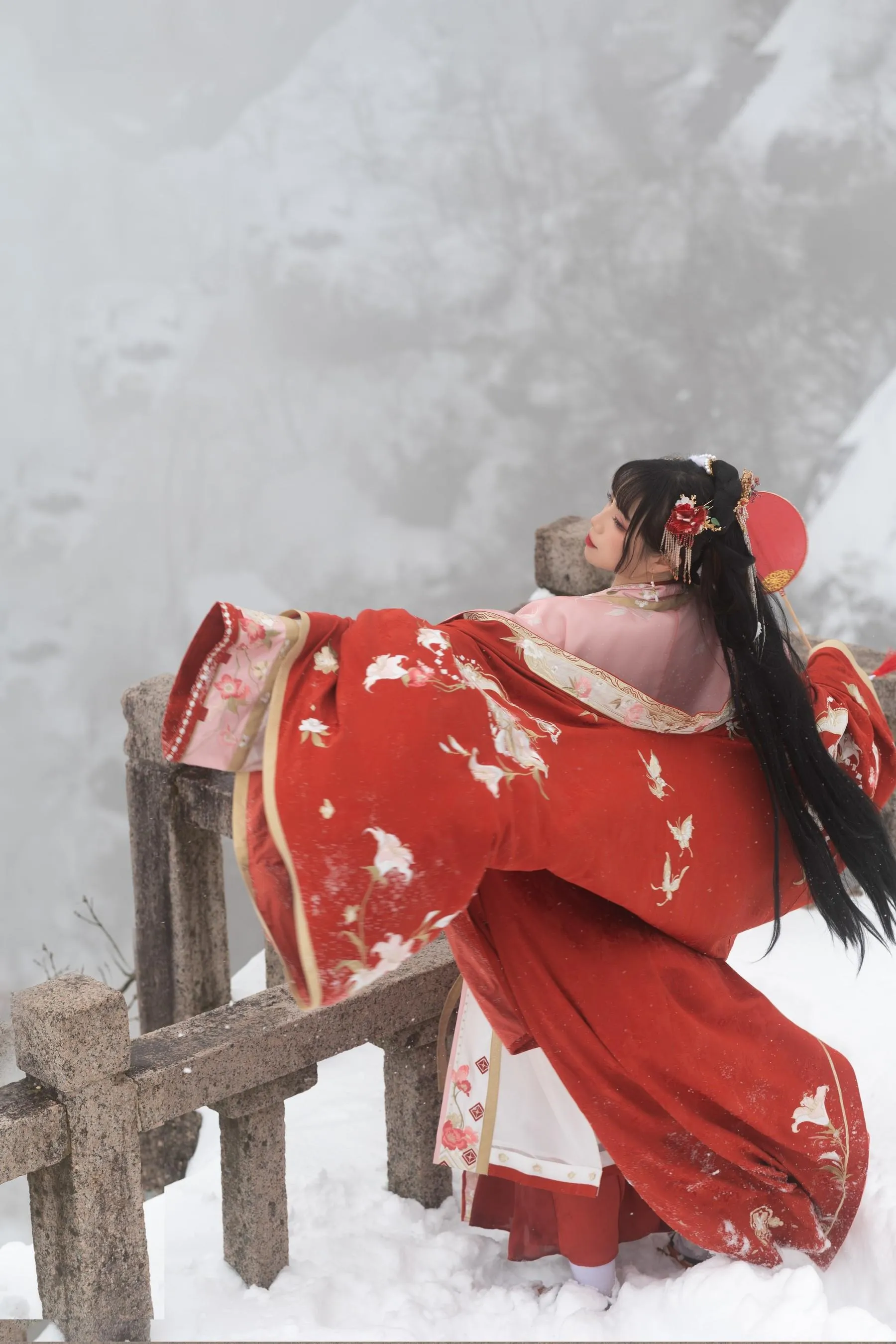 [艺图语] 2022.06.07 踏雪 贰加六 [26P]插图4
